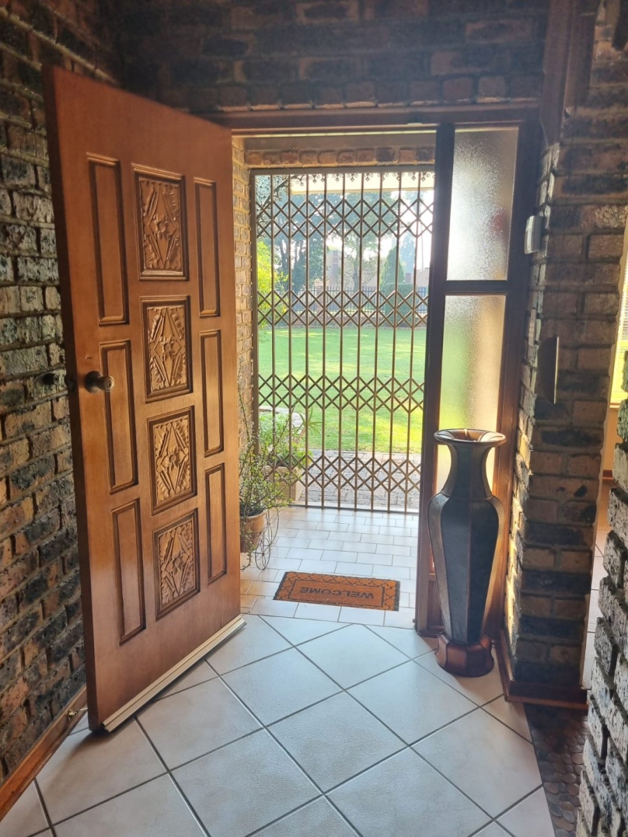 3 Bedroom Property for Sale in Vaalpark Free State